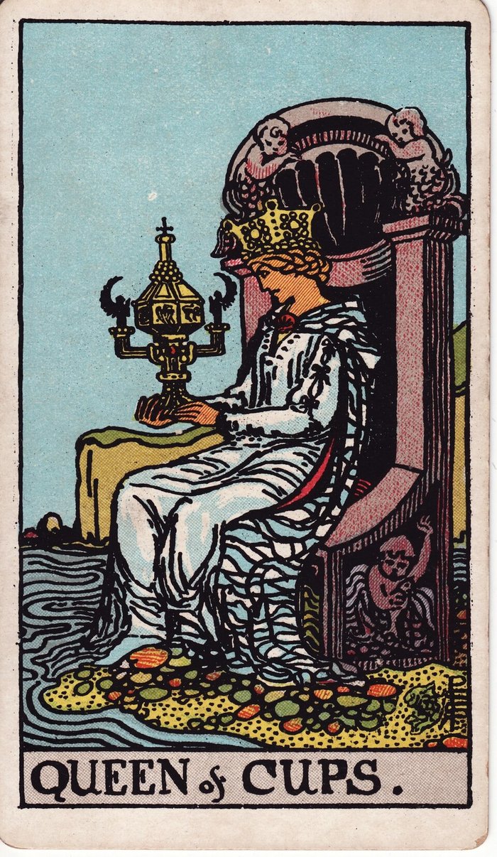 Королева Чаш - карта Таро